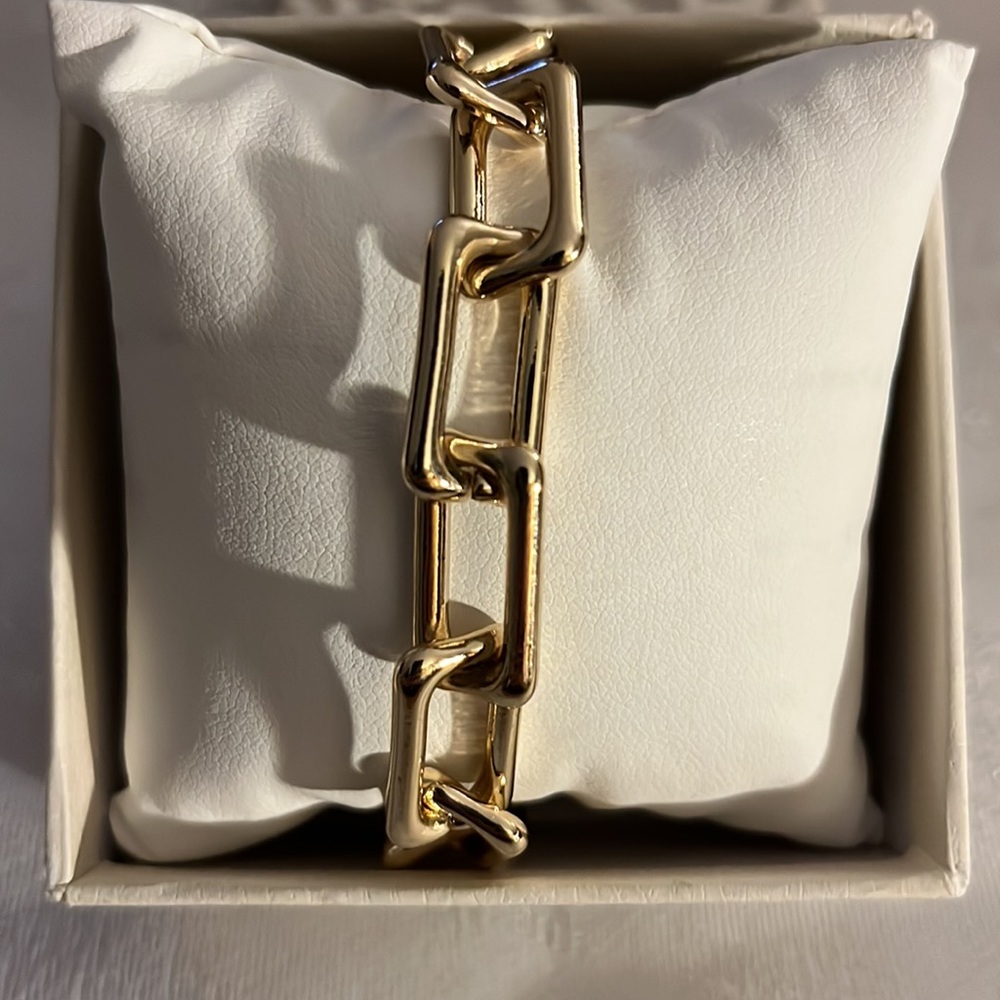Loft toggle clasp chain bracelet